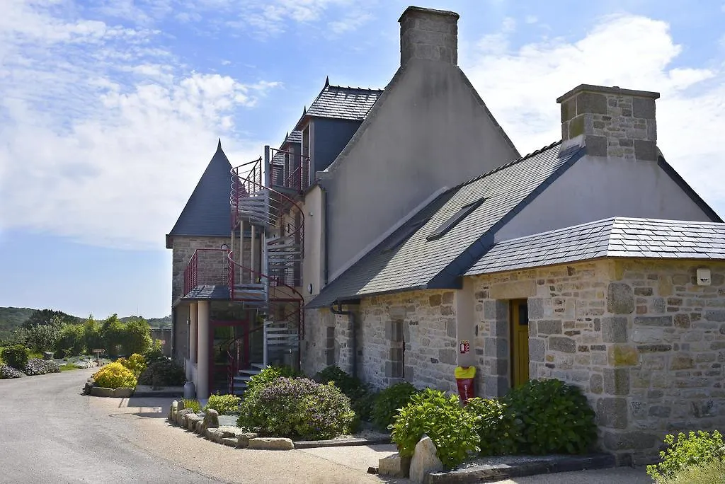 ***  Domaine De Kerzuat Bed & Breakfast Plouarzel France