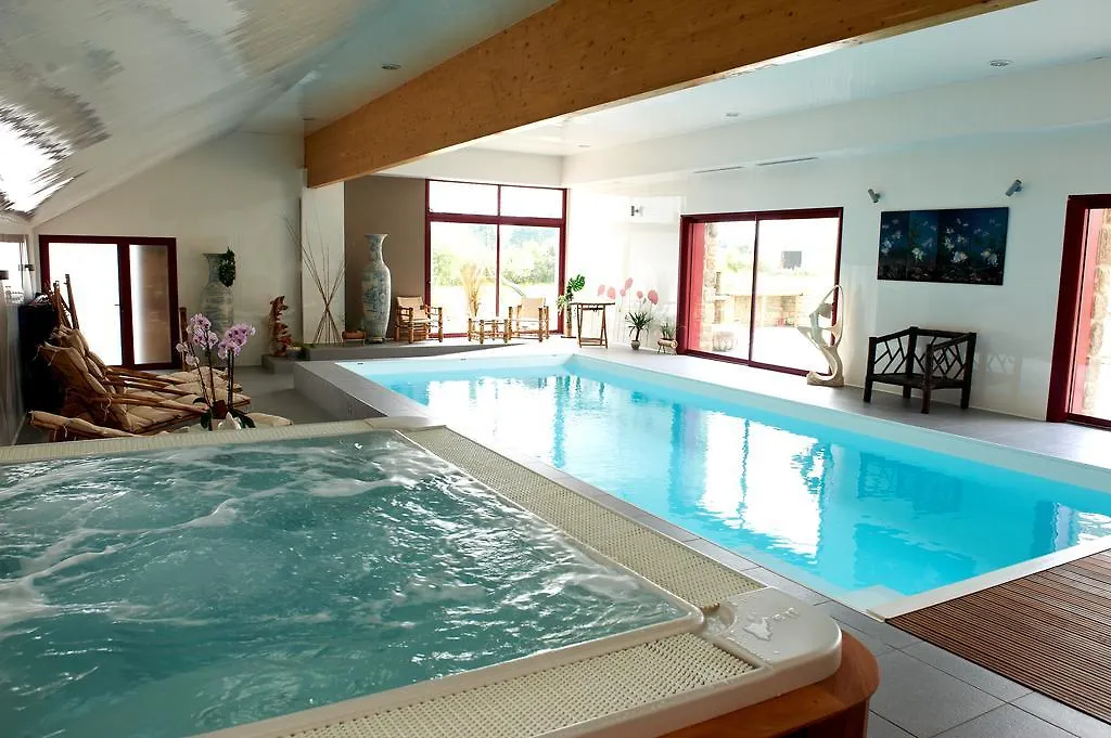 Domaine De Kerzuat Bed & Breakfast Plouarzel