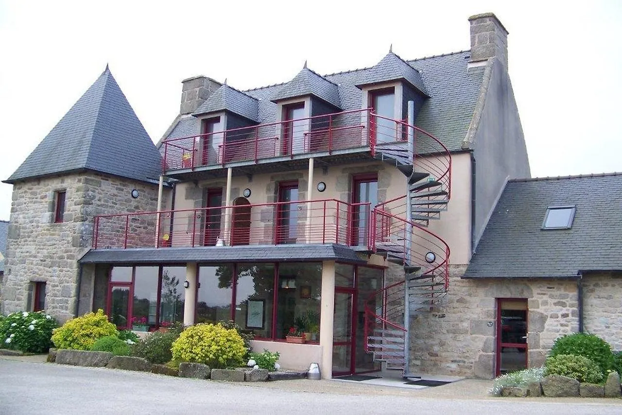 Domaine De Kerzuat Bed & Breakfast Plouarzel